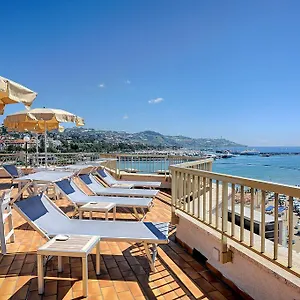 Dei Due Porti Lägenhetshotell Sanremo
