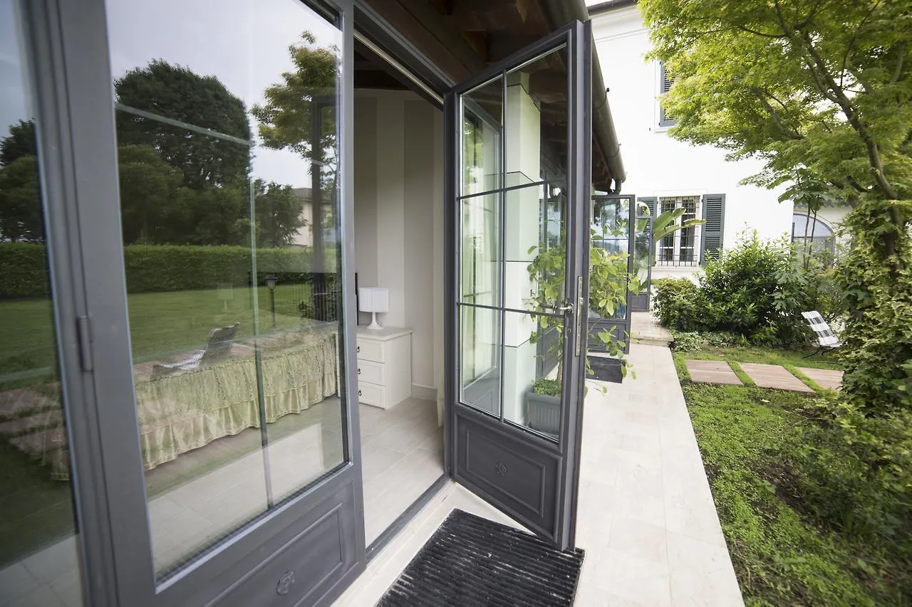 Villa Franca In Franciacorta Passirano Bed & Breakfast